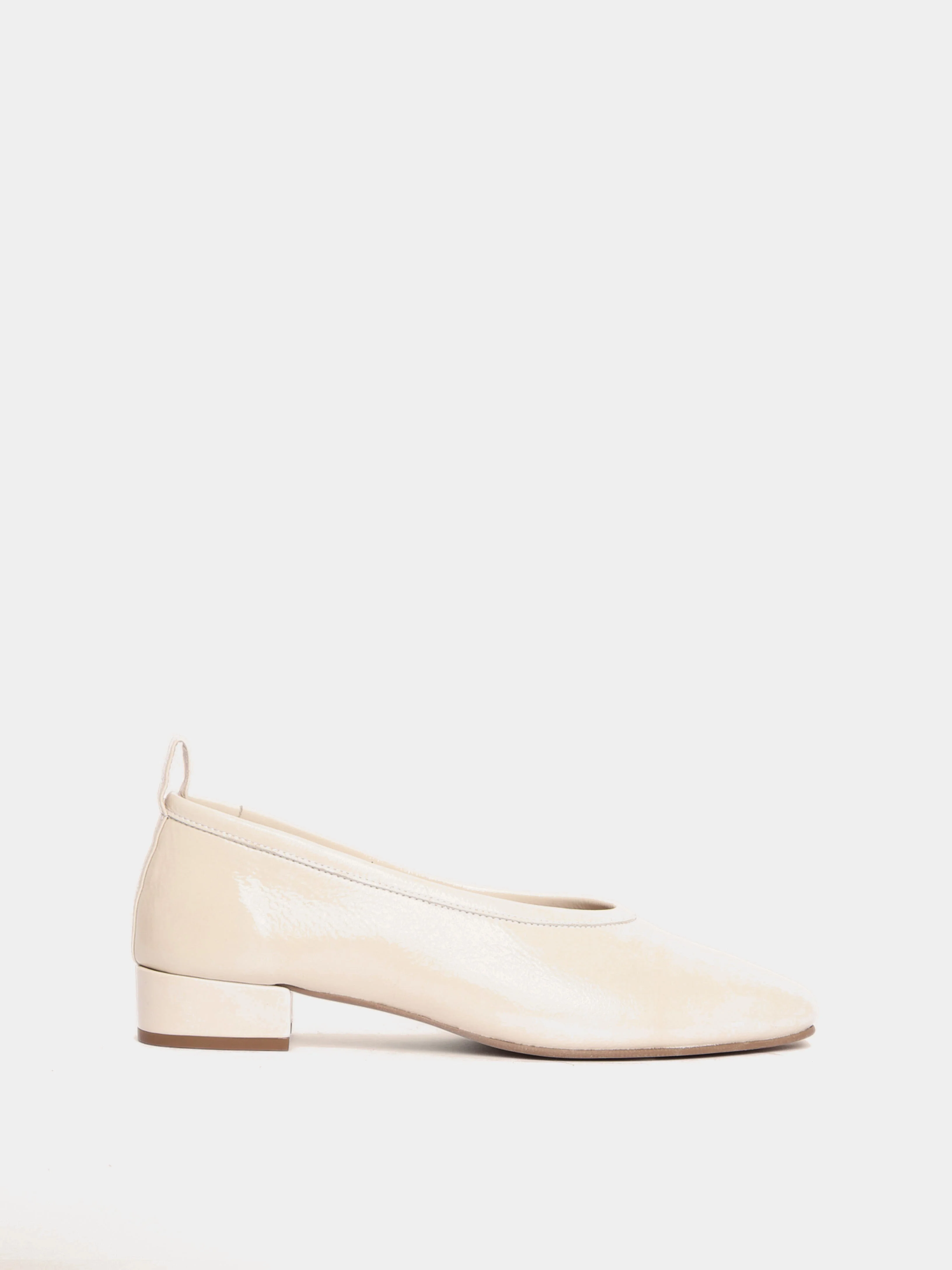 Best Women's Shoes for Narrow Feet